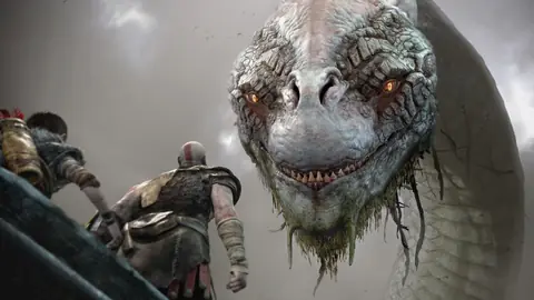 Kratos und Atreus stehen in einem Boot und stellen sich der Weltenschlange Jörmungandr.